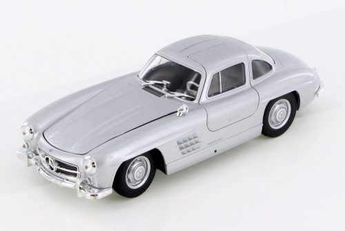 Welly Mercedes-Benz 300SL kisautó, 1:24